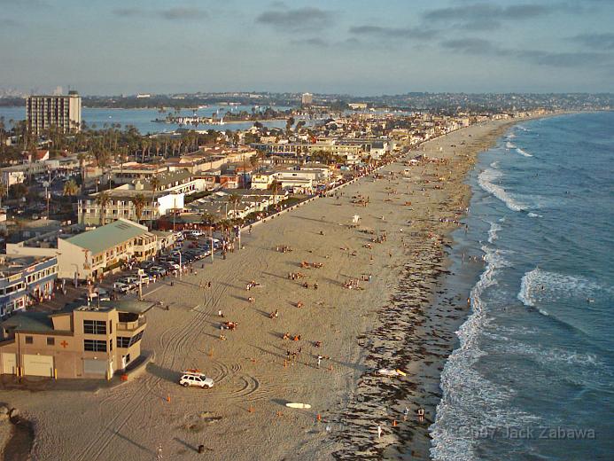 IMG_0019.JPG - Looking south over Pacific Beach.