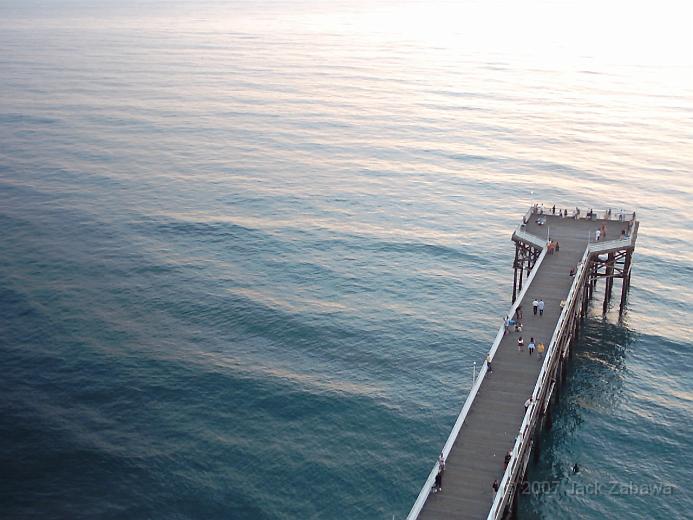 IMG_0026.JPG - Returning to shore flying over the Crystal Pier