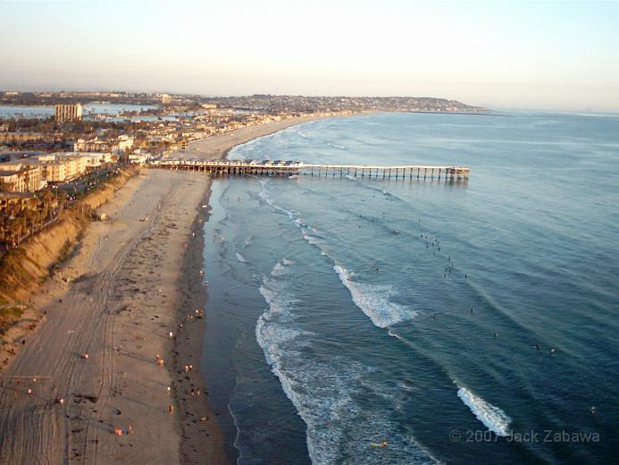 IMG_0139.JPG - Nice view of Crystal Pier aproximately .5nm north